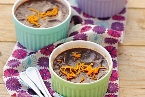 Musse de Chocolate com Raspas de Laranja Musse de Chocolate com Raspas de Laranja