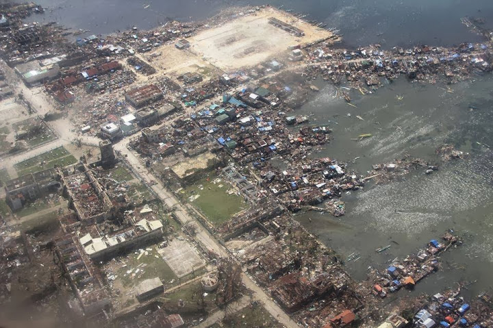 PHOTOS: Caused by Typhoon Yolanda (Haiyan) Photos-Caused-by-Typhoon-Yolanda-Haiyan-11-16-2013-13