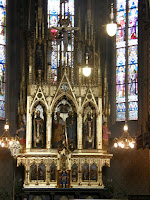 Kerken - Neogothiek - Vysehrad - Petrus en Pauluskerk - hoogaltaar.JPG