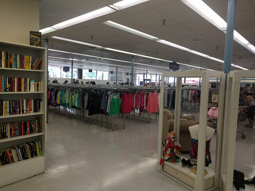 Thrift Store «Goodwill Industries of Middle Tennessee», reviews and photos, 5412 Charlotte Ave, Nashville, TN 37209, USA