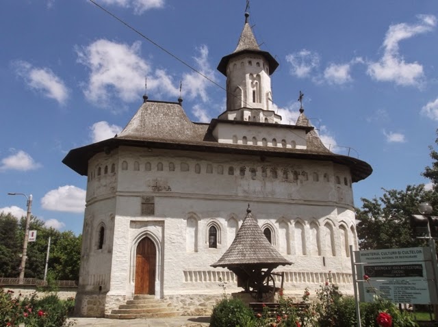En SOLITARIO por Rumanía, Hungría, Eslovaquia & Chequia - Blogs de Europa Este - Suceava - Monasterios de Bucovina (6)