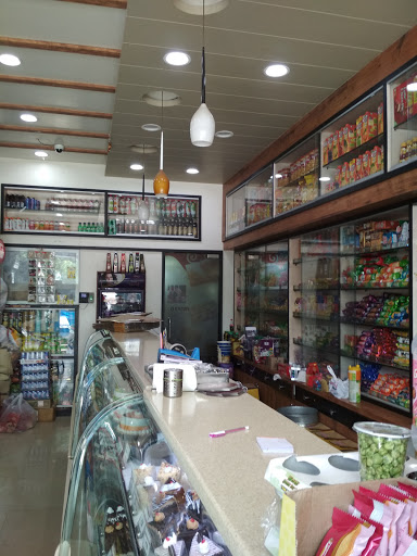 Roly Poly Cakes nd Eatery, Shop no 1/A , Sumeru Arc Complex, Near Police Chowki, Rupani Road, Bhavnagar, Gujarat 364001, India, Wedding_Cake_Shop, state GJ