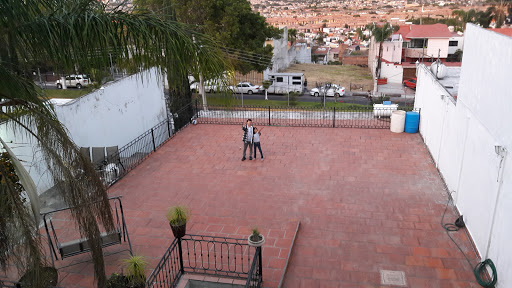 hazary, Calle Av. del Tesoro 1739, Cerro del Tesoro, 45608 San Pedro Tlaquepaque, Jal., México, Servicio de recogida de residuos | JAL