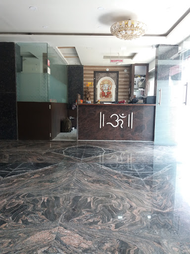 Vikrant Palace Hotel& Lodging, 100172,73 Kalpana Talkies, Murarji Peth, Solapur, Maharashtra 413001, India, Indoor_accommodation, state MH