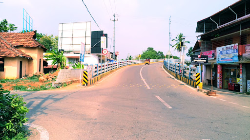 Kumaranallur, Kumaranalloor Temple Rd, Kumaranalloor, Kottayam, Kerala 686016, India, Train_Station, state KL