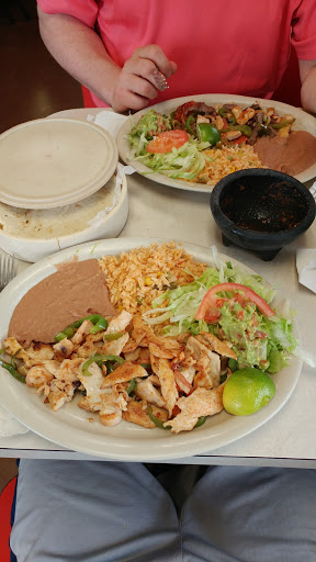 Restaurant «Taqueria Los Potrillos», reviews and photos, 4500 TX-97, Pleasanton, TX 78064, USA