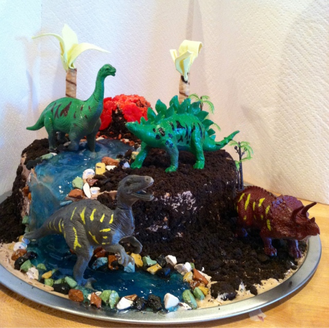 Eat My Design: Dinosaur cake