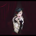 Imagens exclusivas do vídeo de "Living For Love"  da Madonna 