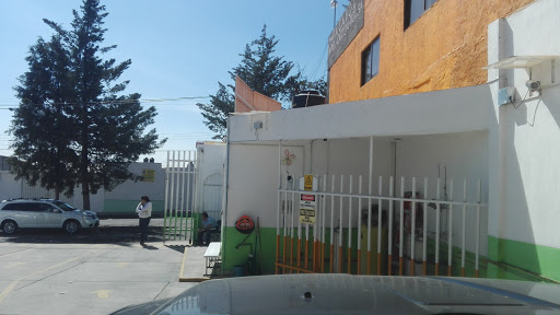 Centro De Verificación Vehicular, Calle Jesús Carranza 2111, El Carmen, 90316 Apizaco, Tlax., México, Taller de revisión de automóviles | TLAX