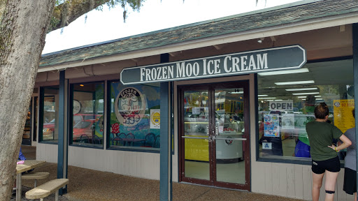 Ice Cream Shop «Frozen Moo», reviews and photos, 1 N Forest Beach Dr, Hilton Head Island, SC 29928, USA