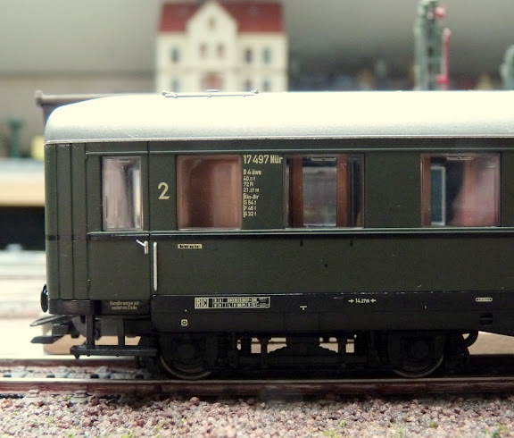 Märklin 29094: Schürzenwagen 2e klas, type B4üwe