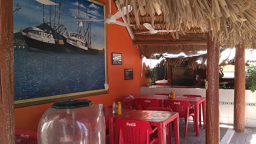 Sol y Mar Mariscos, Javier Mina 454, Centro, 81400 Guamúchil, Sin., México, Restaurante | SIN