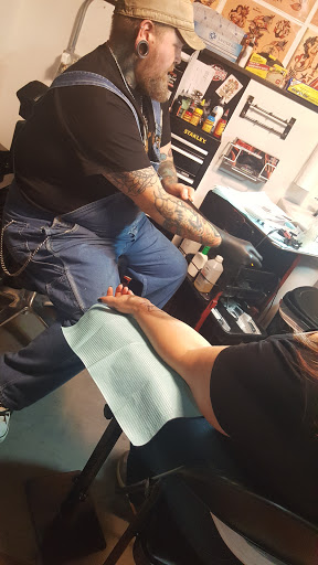 Tattoo Shop «Main Street Tattoo», reviews and photos, 221 West Main Street, Greenwood, IN 46142, USA