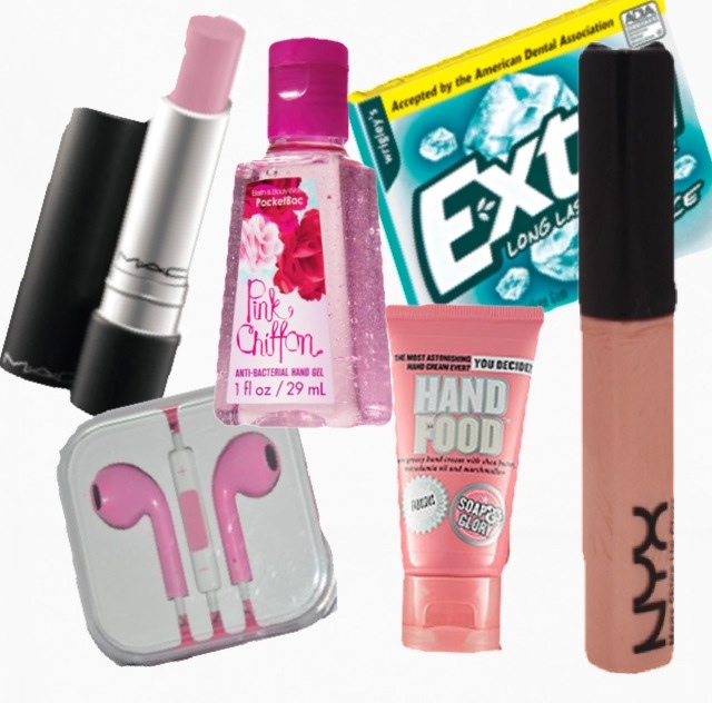 Girl with the Pink Bow: Back to school: what's in my backpack/ purse?