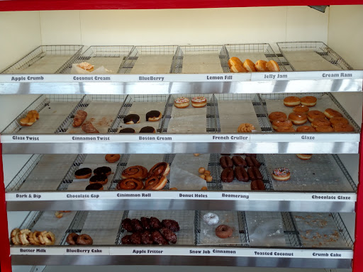 Donut Shop «Donut Circus», reviews and photos, 2040 S Federal Hwy, Fort Pierce, FL 34950, USA
