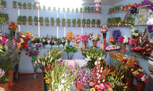 Classic Flowers, Shop No. 70, Kaikondrahalli Bus Stop, Sarjapur Main Road, Bengaluru, Karnataka 560035, India, Dried_Flower_Shop, state KA