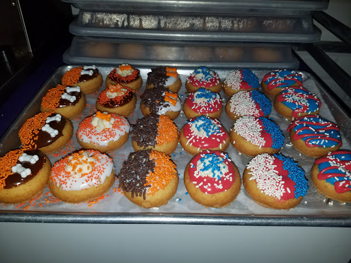 Donut Shop «Peace, Love and Little Donuts of Westpark», reviews and photos, 3786 Rocky River Dr, Cleveland, OH 44111, USA