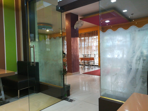 Ice Berg, Om Arcade, Behind Hotel Pai Prakash, Vishrambag, Sangli, Maharashtra 416415, India, Juice_bar, state MH