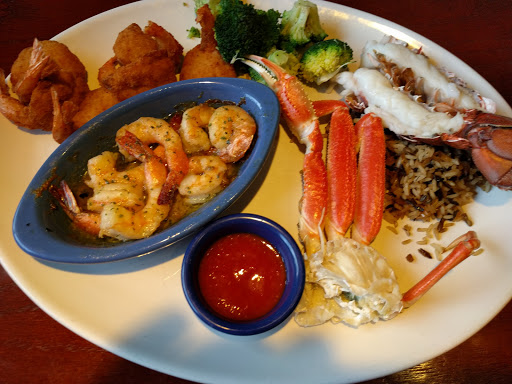 Seafood Restaurant «Red Lobster», reviews and photos, 1718 Galleria Blvd, Franklin, TN 37067, USA