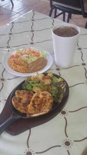 Mexican Restaurant «Taco Jalisco», reviews and photos, 876 Hindes Ave, Charlotte, TX 78011, USA
