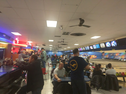 Bowling Alley «Brunswick Zone Niles Lanes», reviews and photos, 7333 N Milwaukee Ave, Niles, IL 60714, USA