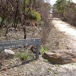 Signpost down the hill (29636)