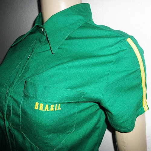 Camisa customizada com tema Brasil