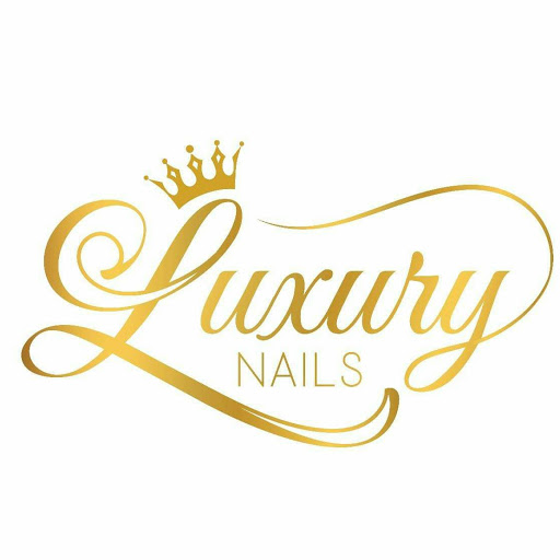 Luxury Nails logo