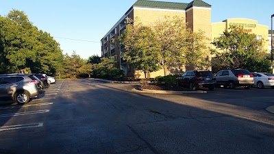 Photos of Courtyard by Marriott Cleveland Beachwood