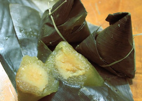 Bánh ú nước tro là món ăn không thể thiếu của người miền Nam trong ngày tết diệt sâu bọ.