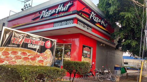 Pizza Hut, Calle Nicolas Copérnico 3565, Arboledas 2da. Secc., 45070 Zapopan, Jal., México, Pizza para llevar | JAL
