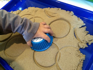 Lợi ích của đồ chơi cát Kinetic Sand 