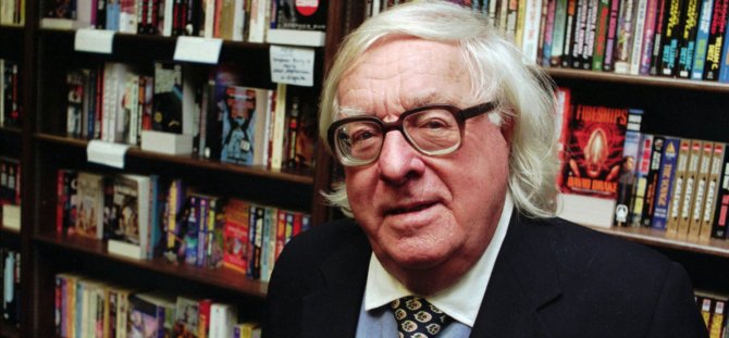 Ray Bradbury (1920 - 2012)