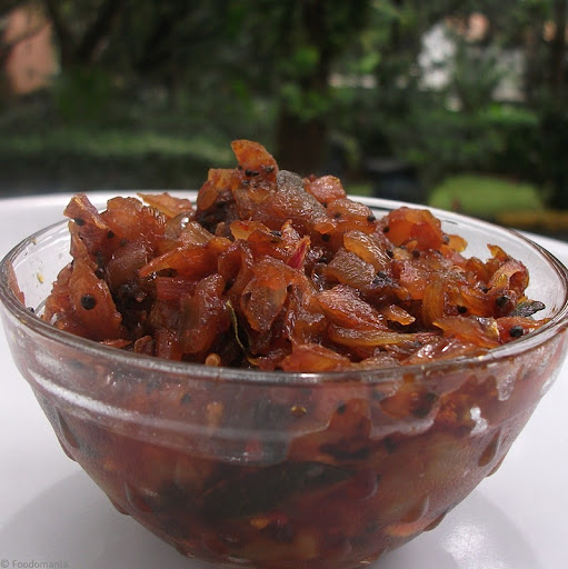 Onion Relish Recipe (Vengaya Thokku)