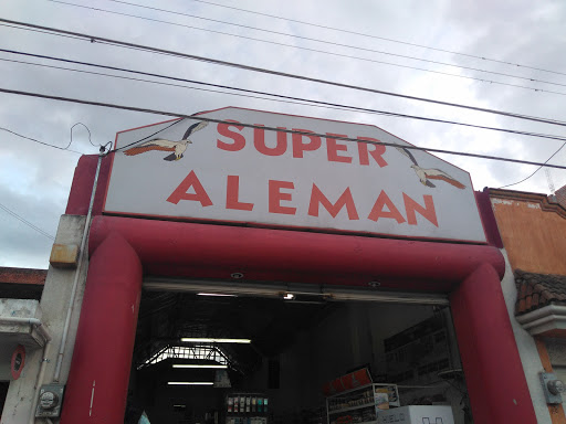 Super Aleman, 38500, Prol Miguel Aleman 205A, Manuel Avila Camacho, Apaseo el Alto, Gto., México, Tienda de ultramarinos | GTO