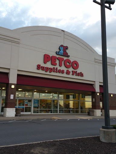 Pet Supply Store «Petco», reviews and photos, 149 Gravois Bluffs Plaza Dr, Fenton, MO 63026, USA