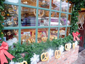 Cute Signs and Art in Leavenworth decorations