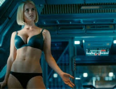 Cineverse: Space Boobs In Space