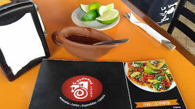 Photos of La Vecindad Bugambilias