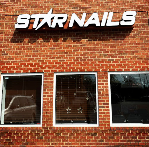 Star Nails logo