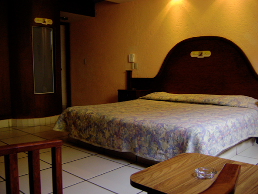 Starfree Auto Hotel, Blvd. Uriangato 1760, 38980, 38980 Uriangato, Gto., México, Hotel | GTO