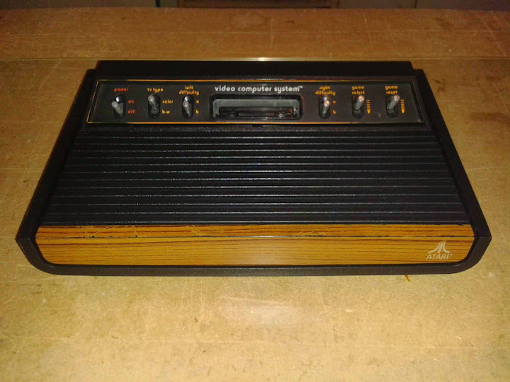 Amplificatore per console Atari VCS "Heavy Sixer" NTSC ( 1977 ) H6_%252803%2529_11932N_FRONT