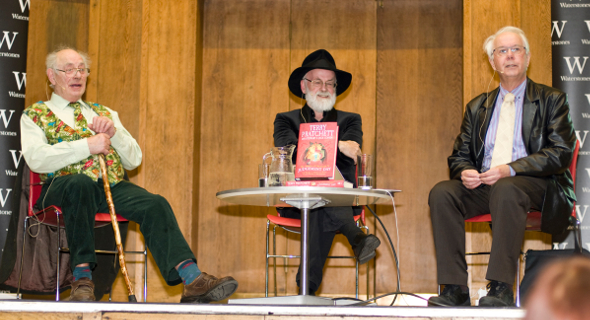 Jack Cohen, Terry Pratchett i Ian Stewart 3 wspaniałych autorów książki Nauka Świata Dysku IV