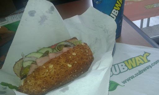 Subway, Blvrd Algeciras 110, Arbide, 37360 León, Gto., México, Restaurante de comida rápida | GTO