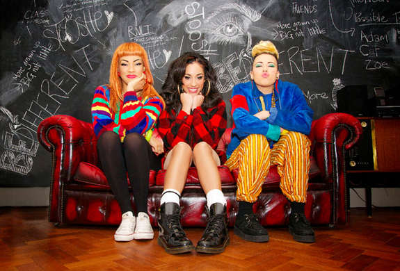 Stooshe Black Heart Lyrics
