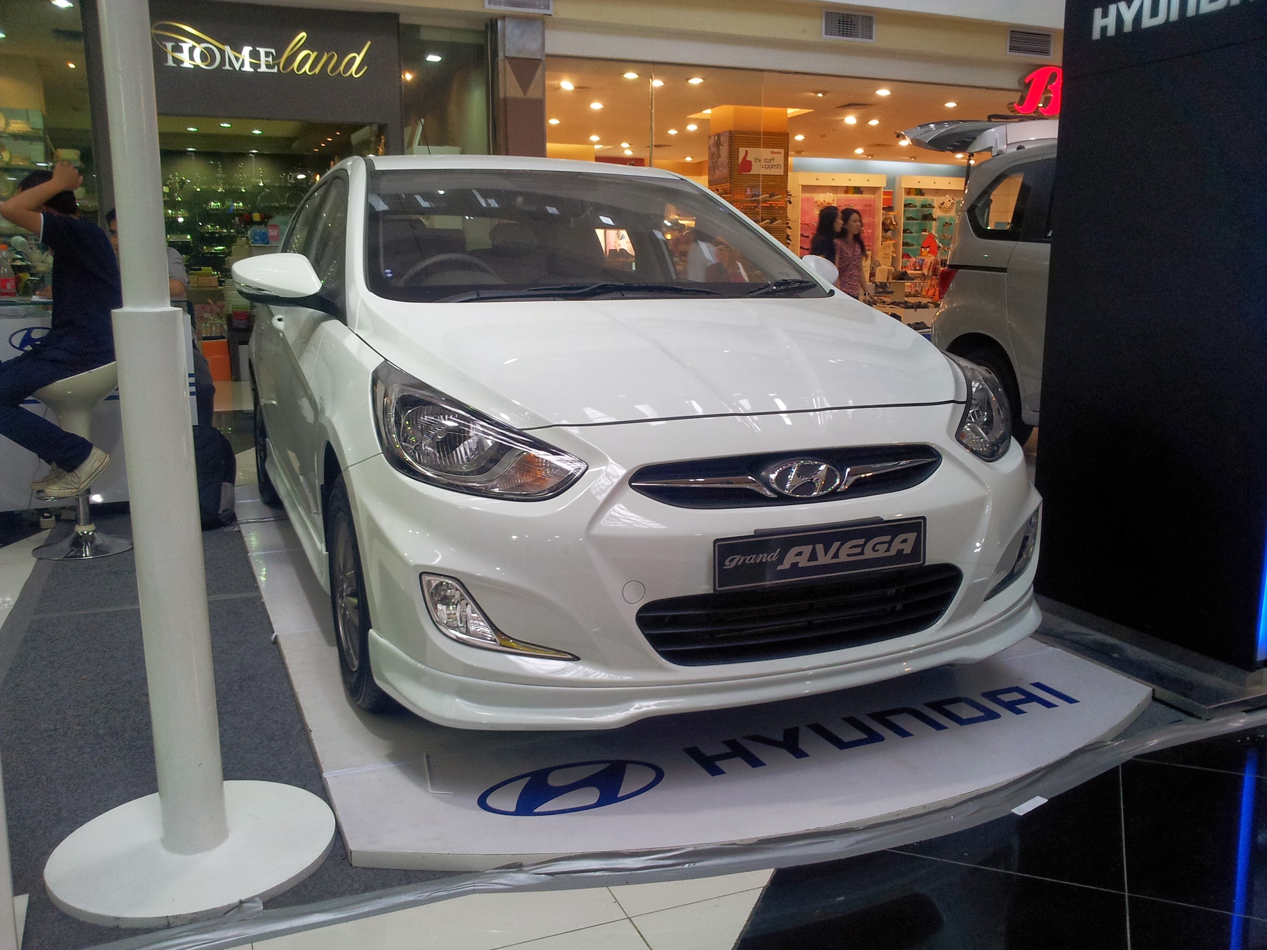 First Impression Hyundai Grand Avega GL Limited Andra Febrian