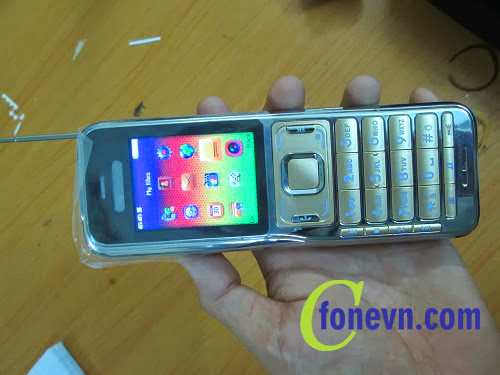 Pin khủng loa to hấp dẫn từ điện thoại Nokia K68 Dien+thoai+Nokia+K68+pin+khung+gia+re+%25285%2529