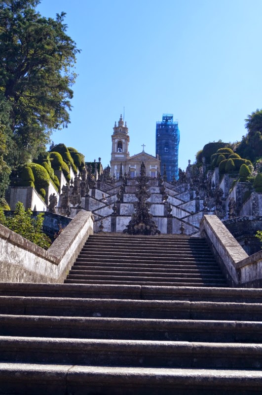 16/08- Braga, Briteiros y Guimaraes: De escaleras y los orígenes de Portugal - Descubre conmigo el Norte de Portugal (15)