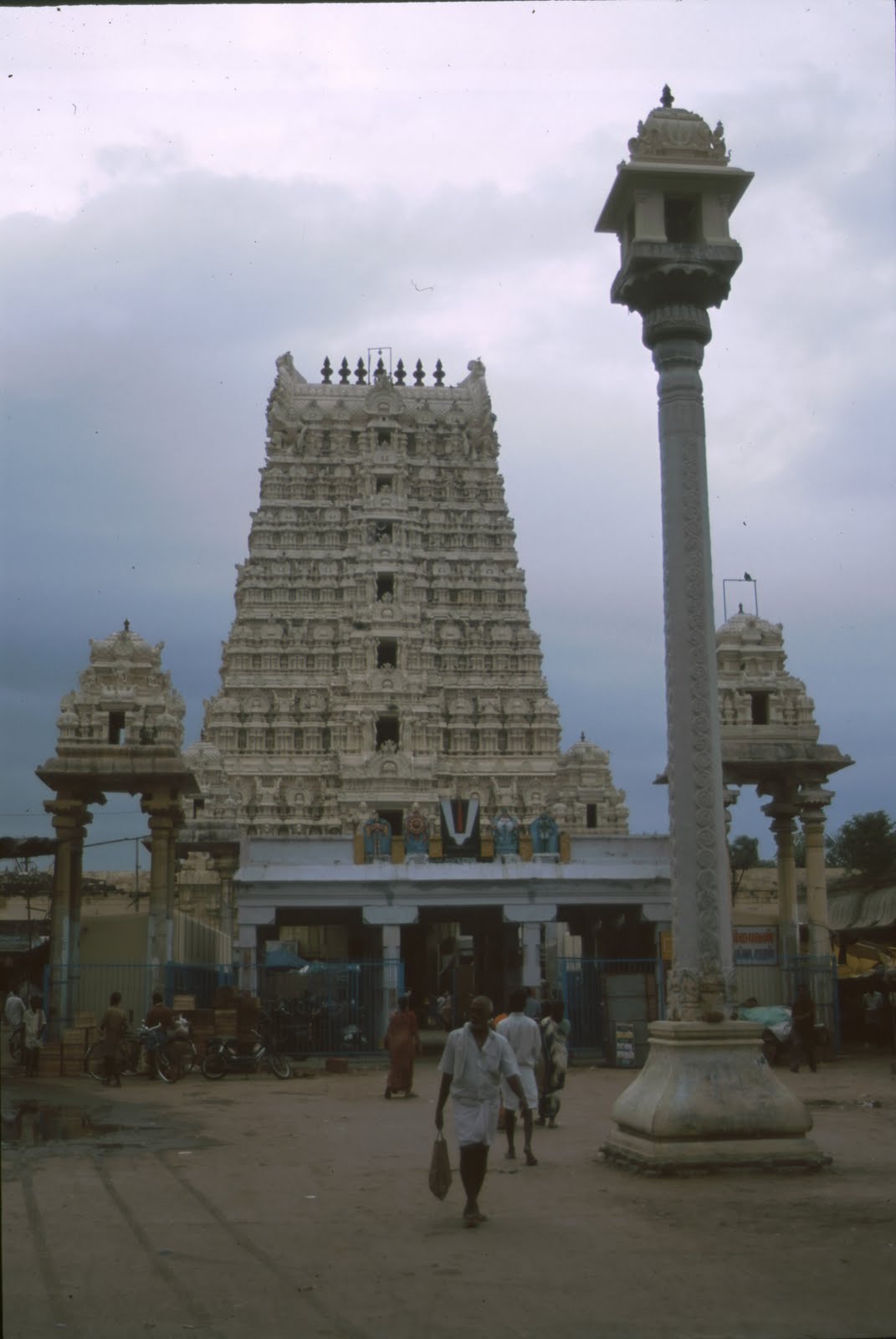 Sri Thiruvikrama Perumal Temple (ThiruKovilur) Thanjavur - Divya Desam 64