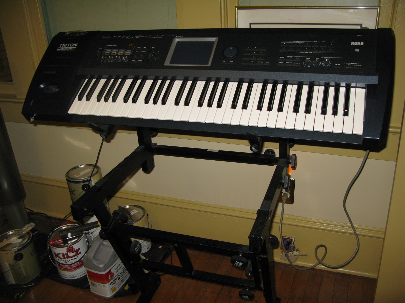 Brass Balls Pawn™ Excellent condition. Triton Extreme 61 Music